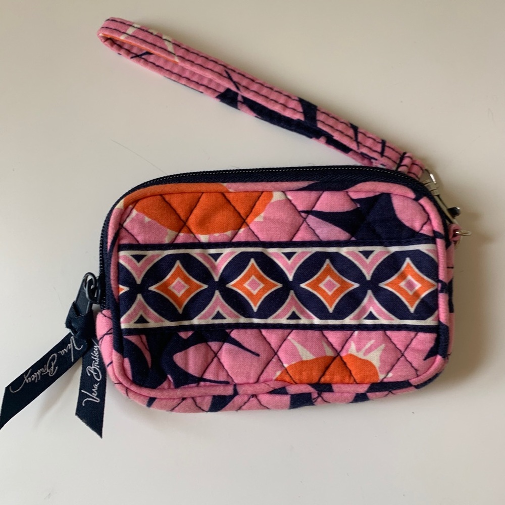 Vera Bradley Wristlet in Loves Me...